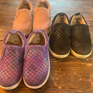 Monkey Feet Purple and Black Sneakers Slip-On Style
